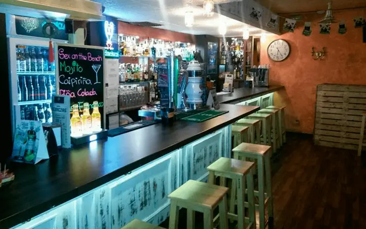 Local Les Corts (Ref 1) para fiestas en Barcelona
